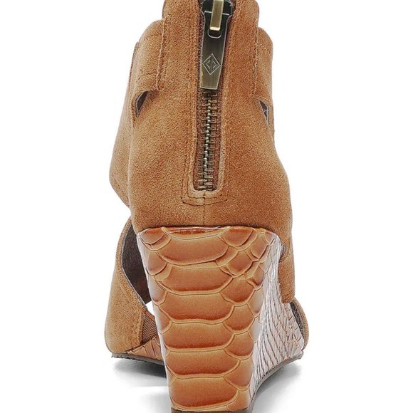 DONALD PLINER Panya Wedge Sandal - Picture 6 of 8